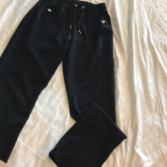 Scrub Set. Like new! - Picture 2 of 2